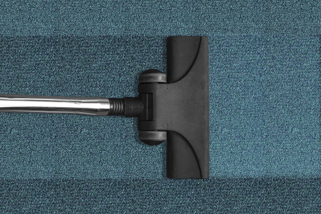 Free vacuum cleaner on carpet